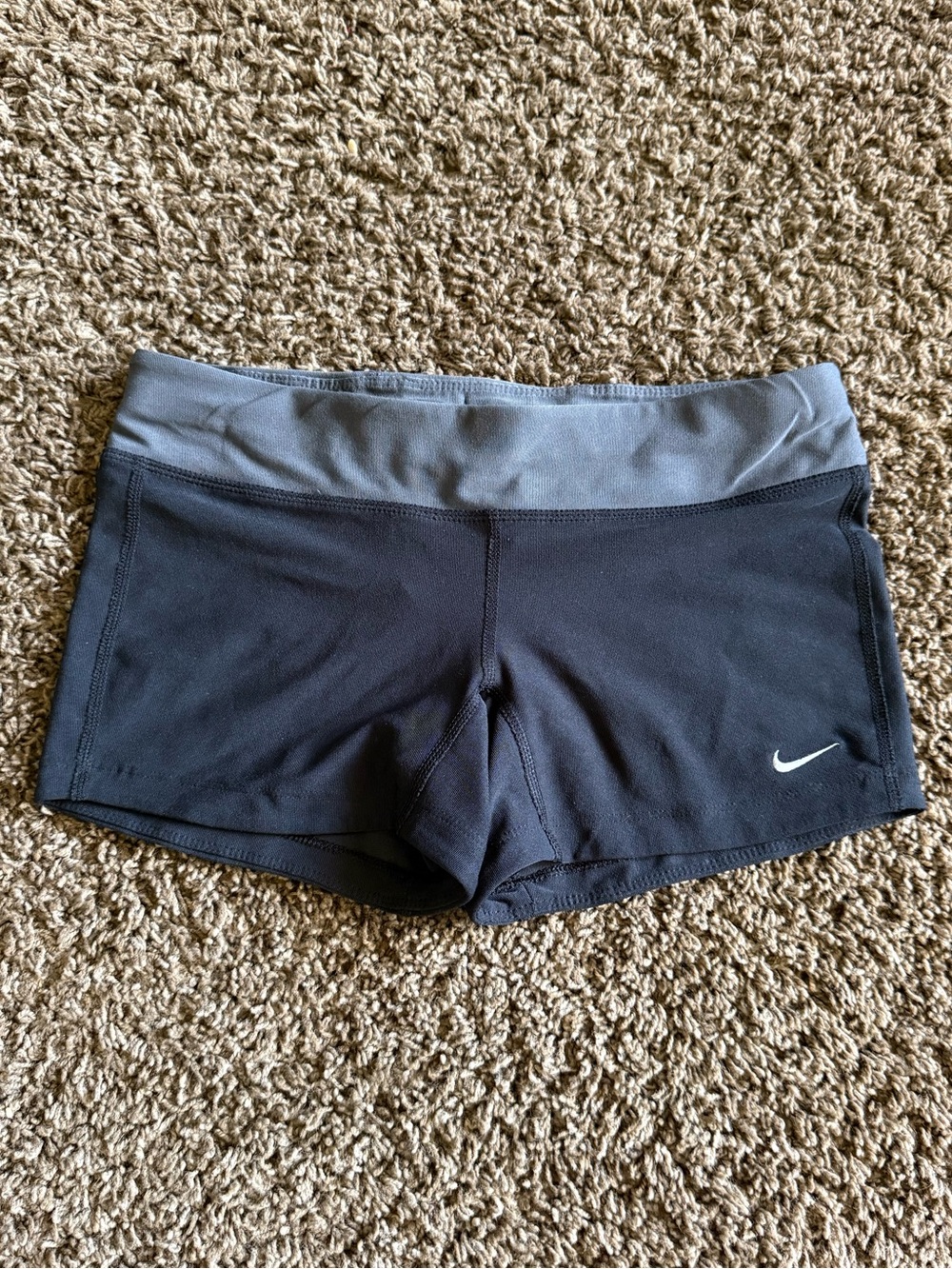 Nike Dri-FIT Black Compression Training Shorts Gray Waistband Women’s Medium
